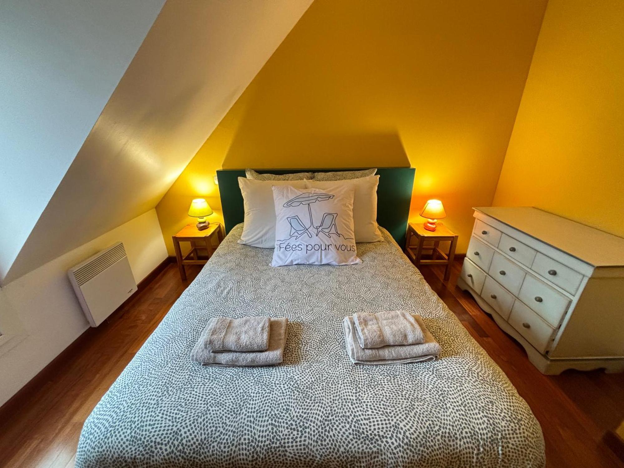 Cote Cottage Apt 3 Chambres Bien Equipee Vue Imprenable Sur Port Et Mer Etreham ภายนอก รูปภาพ